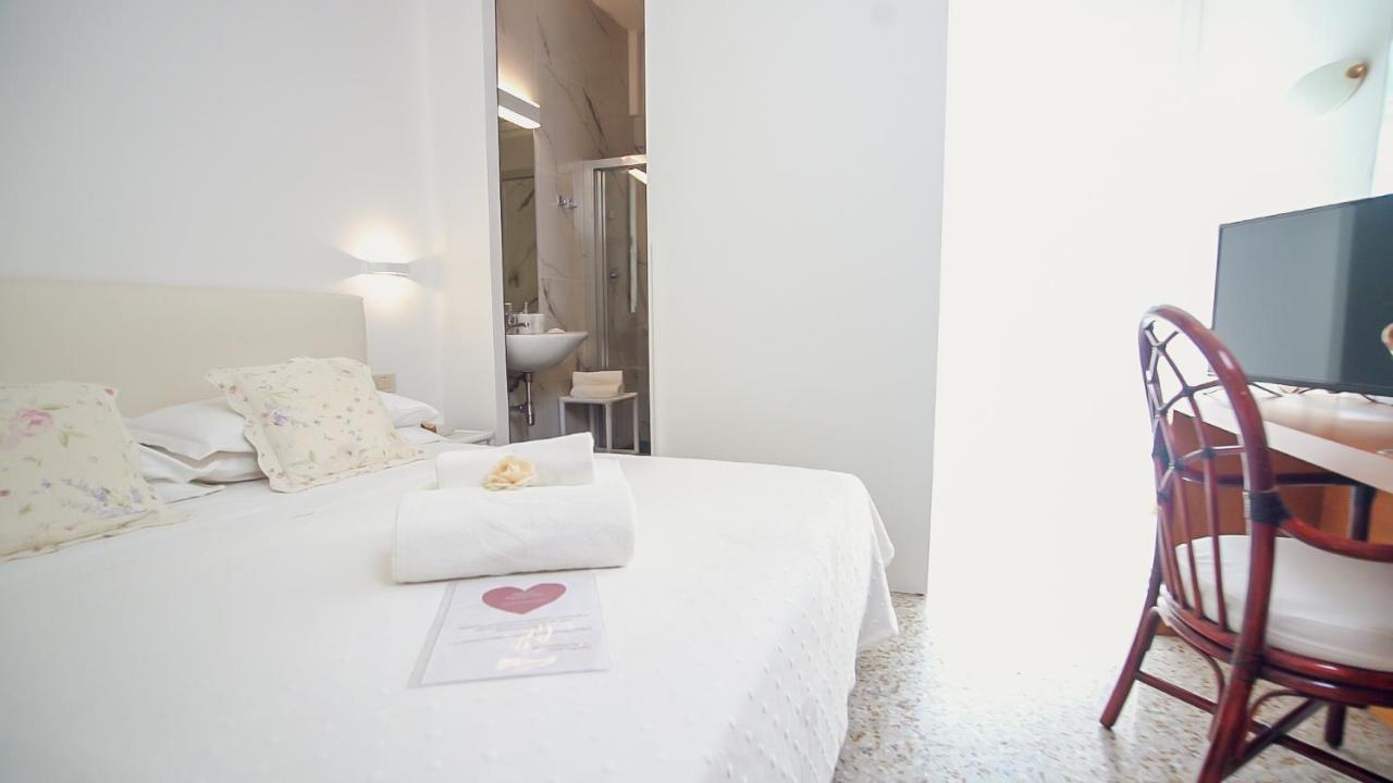 Hotel Pinocchio Cattolica Dış mekan fotoğraf